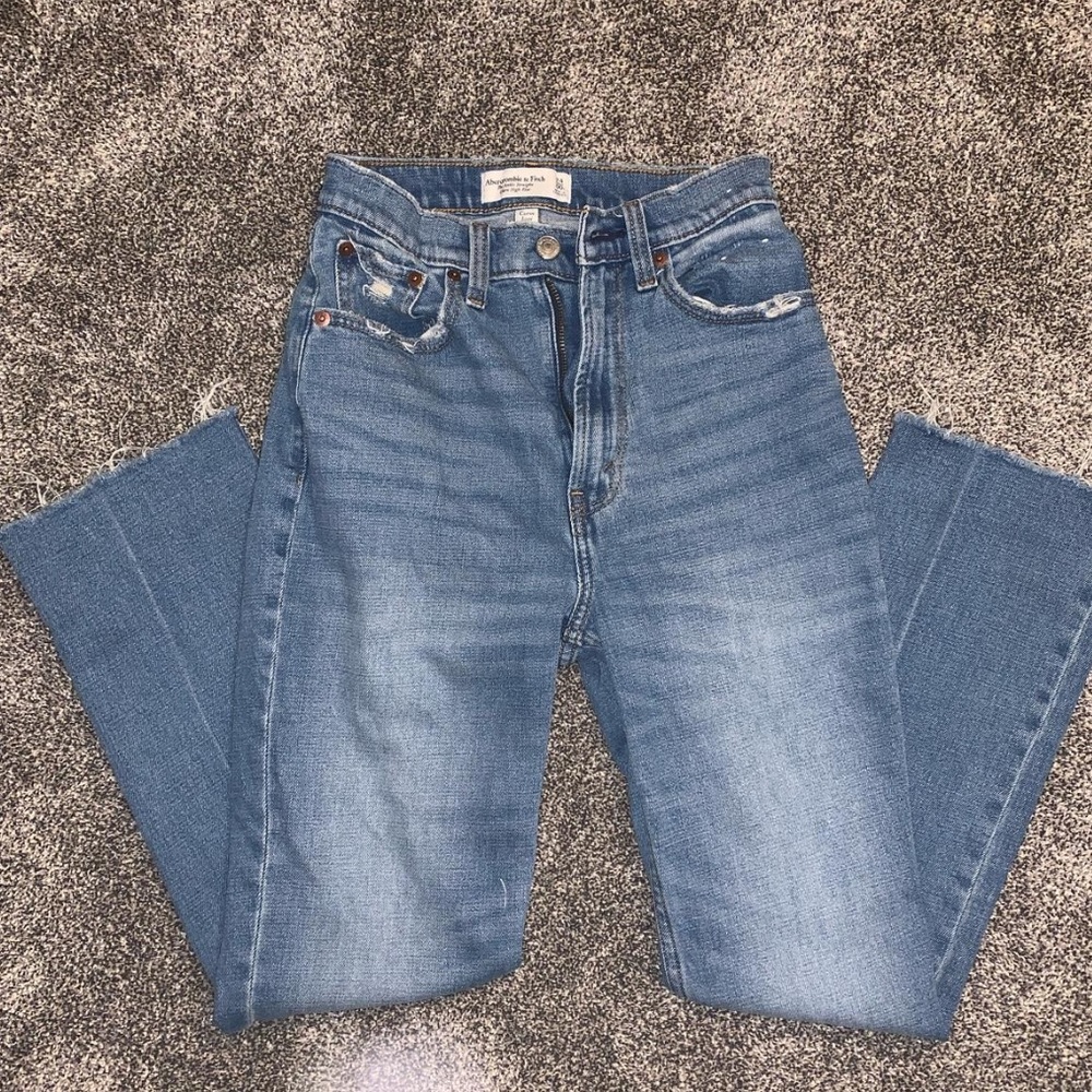 Abercrombie ankle straight jeans